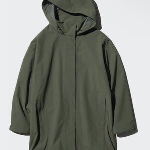 Uniqlo BLOCKTECH Half Coat in Olive
